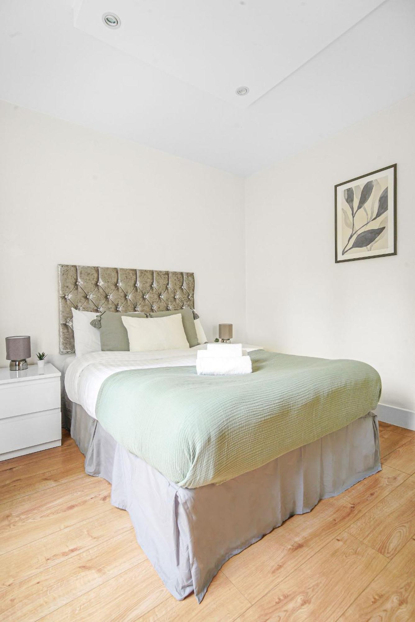 Paddington - 2Br With Balcony - Cityapartmentstay Лондон Екстер'єр фото